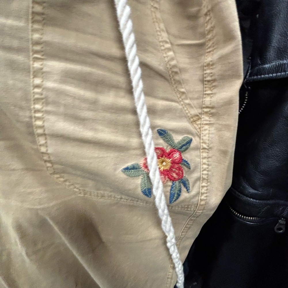 Sundance Primrose Bloom Embroidered Pants with Rope Belt - Picture 5 of 8